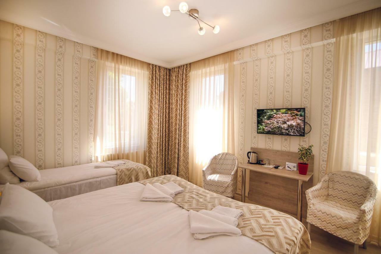 Kenari Hotel Тбилиси Екстериор снимка